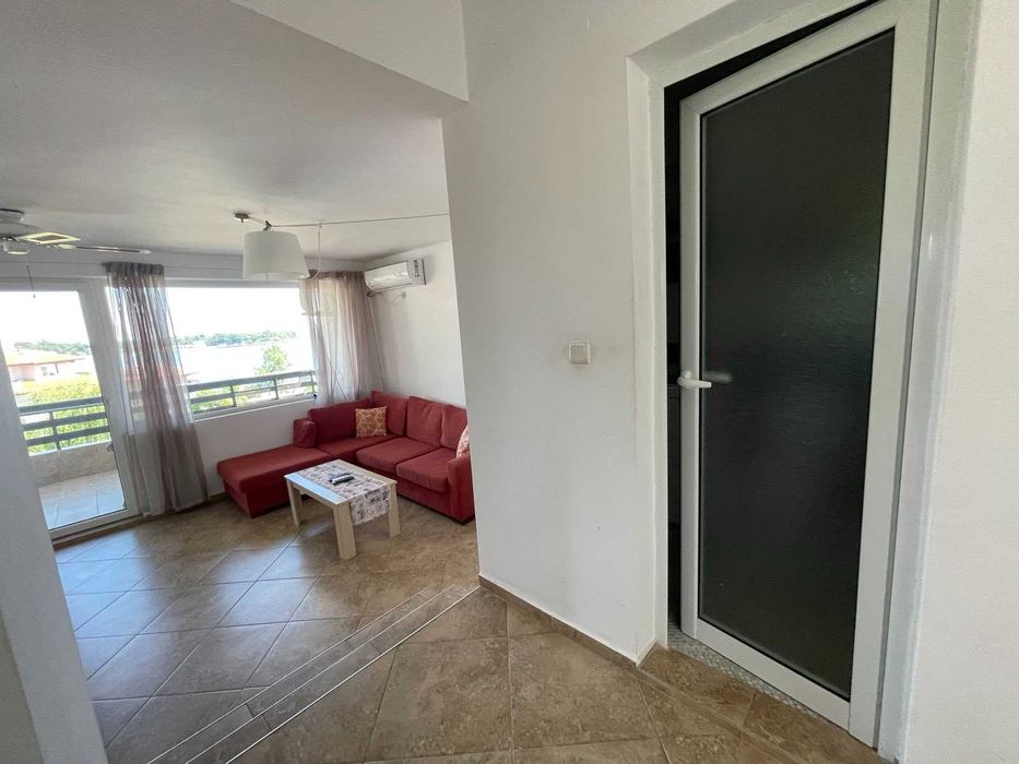 Дава се под наем Тристаен апартамент в с. Лозенец, Област Бургас - 120 кв.м за 9180 € - Снимка #5