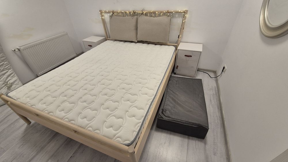 Vand pat cu saltea topper si noptiere