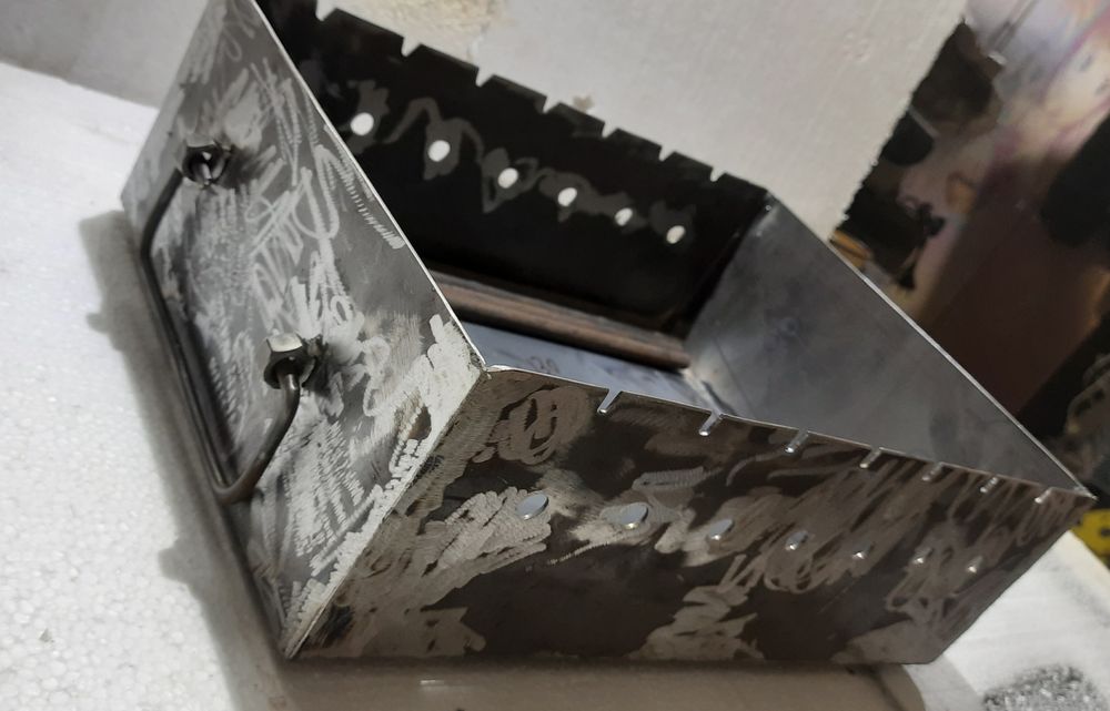 Продаю мангал на ножках