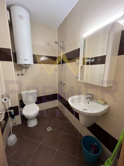 Дава се под наем Двустаен апартамент в Варна, Колхозен пазар - 65 кв.м за 408 € - Снимка #9