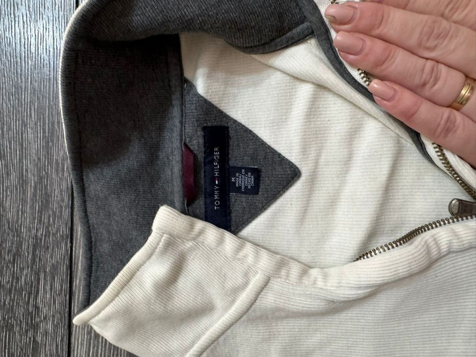 Pulover Tommy Hilfiger marimea M