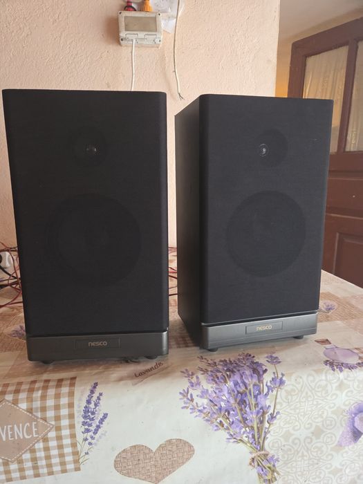 Vând set boxe Nesco