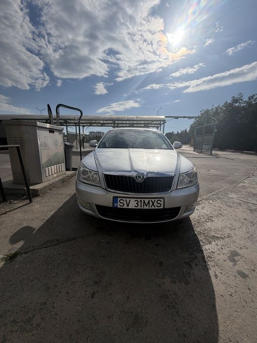 SKODA Octavia 2010 — imagine 1