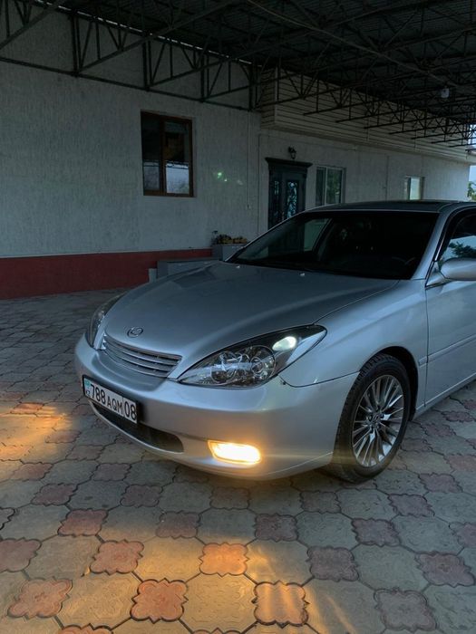 Автомашины Lexus es 330