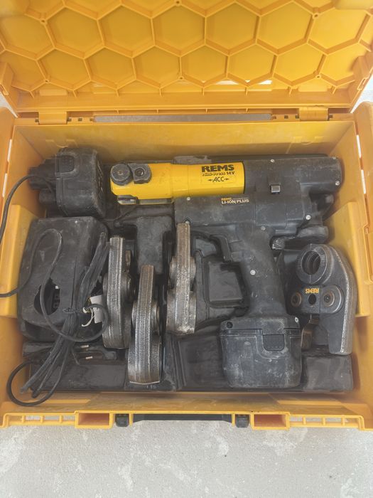 Rems mini 22v Rems mini 14.4v радиална преса и челюсти unippe