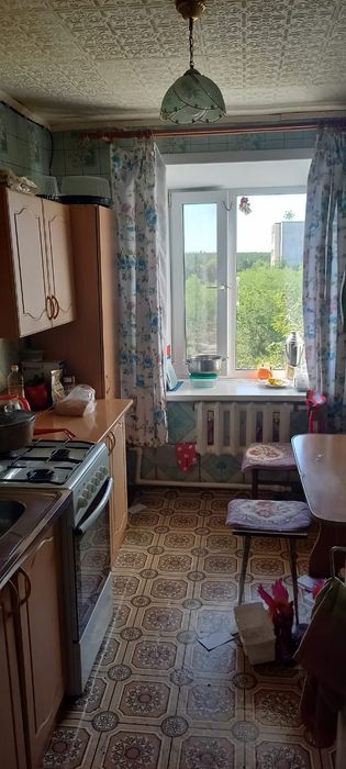 Продаётся 3 комнатная  квартира