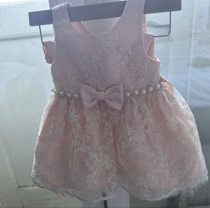 Rochiță elegantă American Princess 12 luni (12M) cu pantalonași – botez, aniversare, ocazii speciale