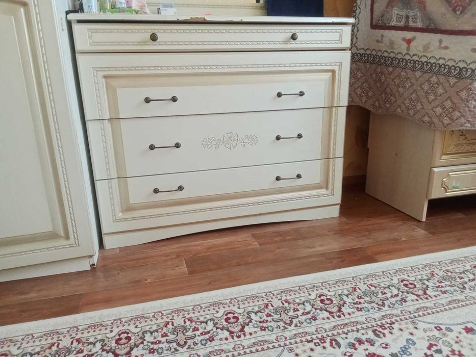 Спальный гарнитур