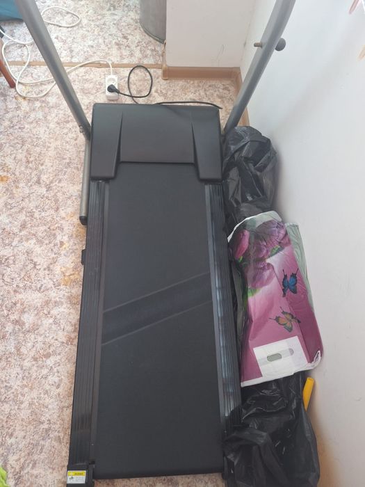 Продам беговую дорожку