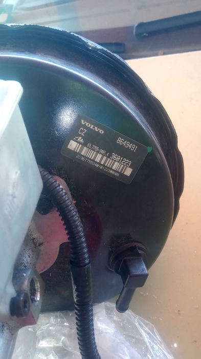 Серво усилвател за Волво V70 2.5 tdi.