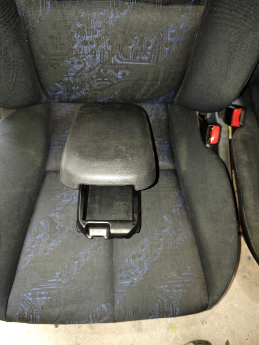 Салон за Мицубиши Галант