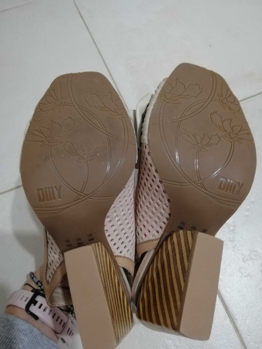 Страхотни сандали Dilly, естествена кожа