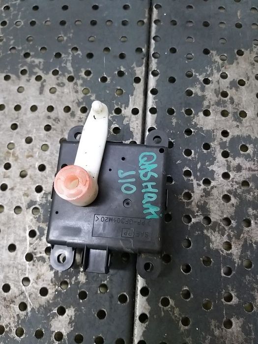 Motoras clapeta aeroterma nissan qashqai j10 2774300a03