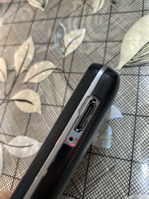 Продам Samsung e2330
