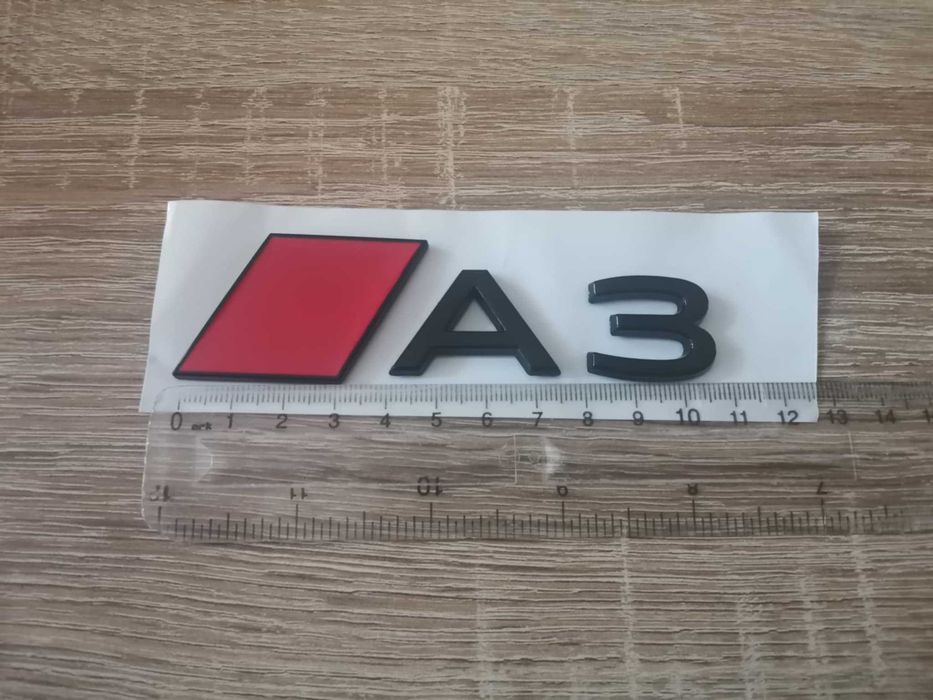 черна емблема Audi A3 нов стил