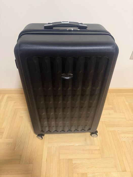 Чисто Нови Маркови куфари Samsonite