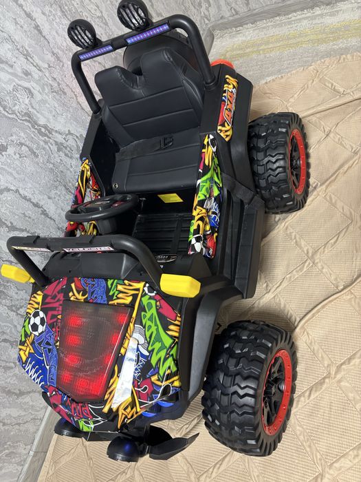 Машинка детская новая