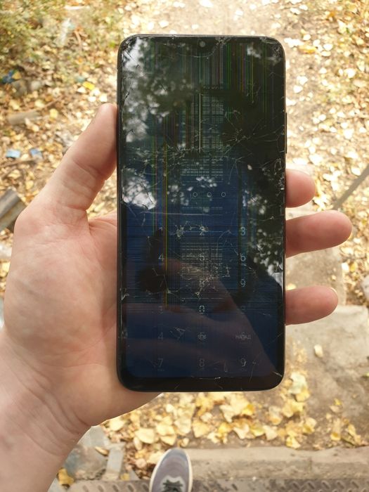 Продам 3 телефона цены в описание