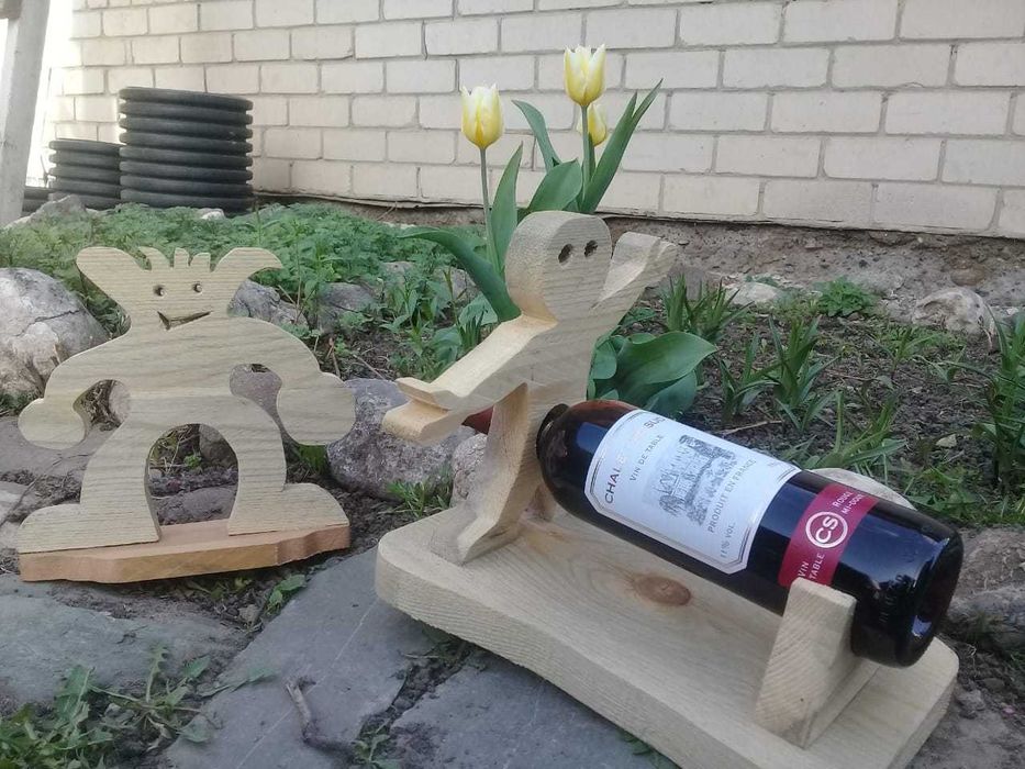 Деревянные фигурки .