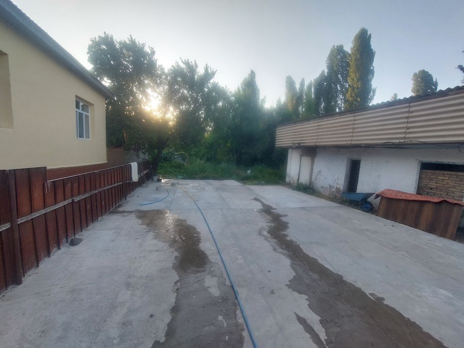 Үй сатылады.3 комната.с ремонтом