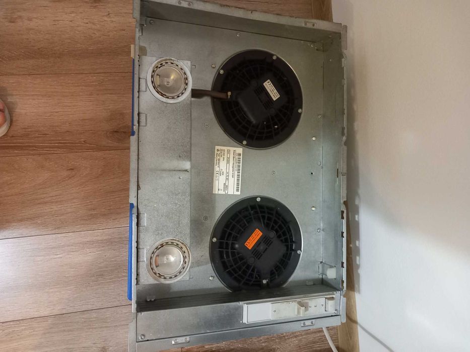 Hotă încorporabilă 53 x 37 cm, max. 618 mc/h