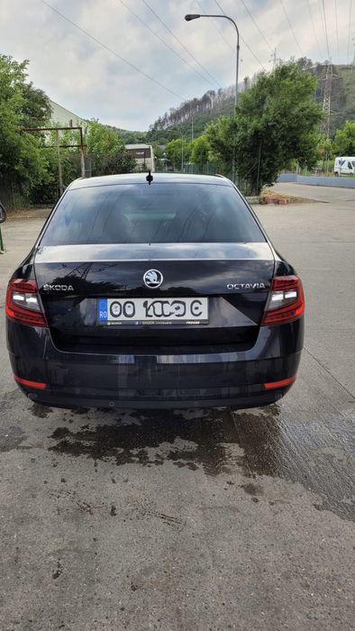Vând Skoda Octavia