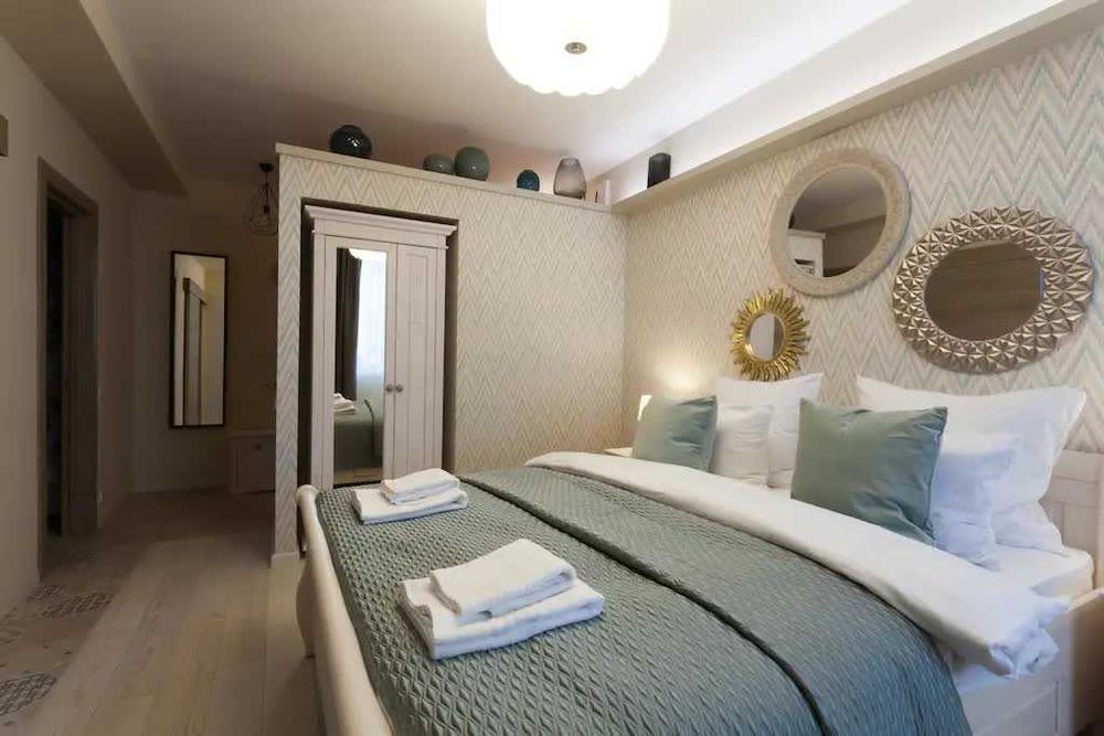 Двухкомнатные апартаменты рядом с ТРЦ МЕГА в ЖК