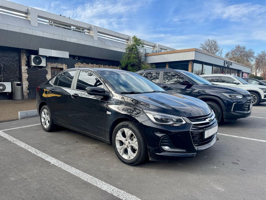 Onix Premier sotiladi zor xolatda