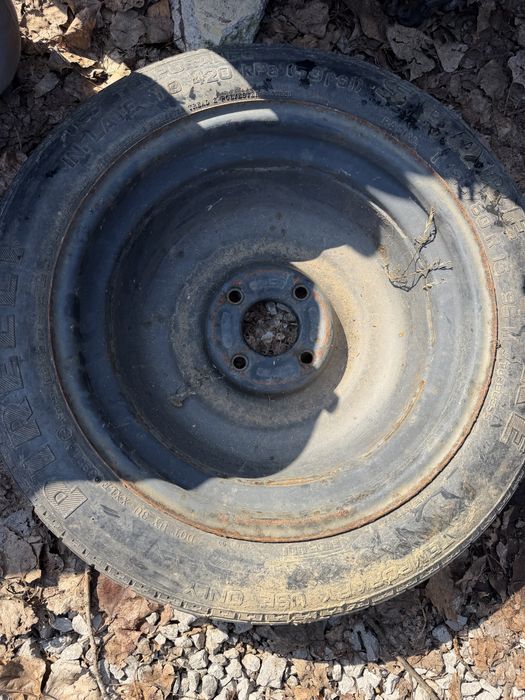 Резервна гума патерица Ford