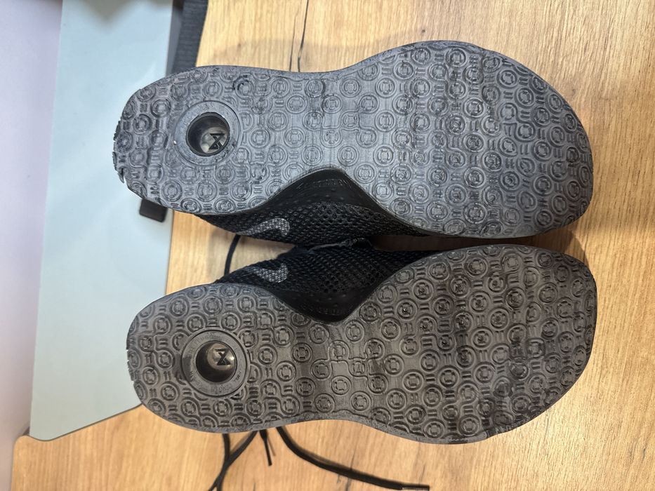 Баскетбольные оригинальные кроссовки