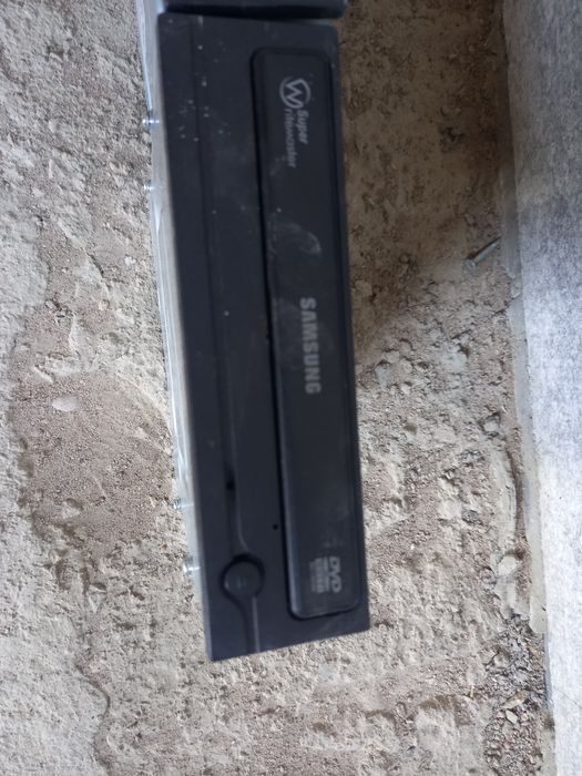 DVD Samsung и DVD ноунейм