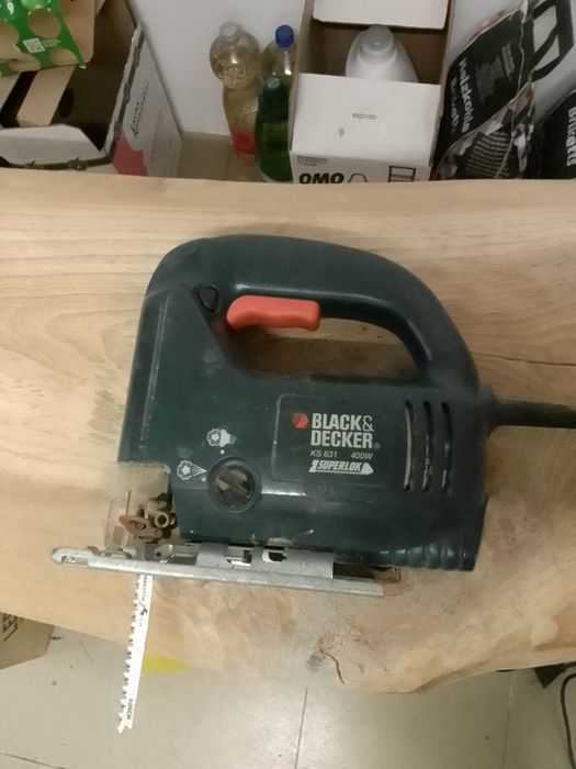 Decupir.  șoricel black&decker