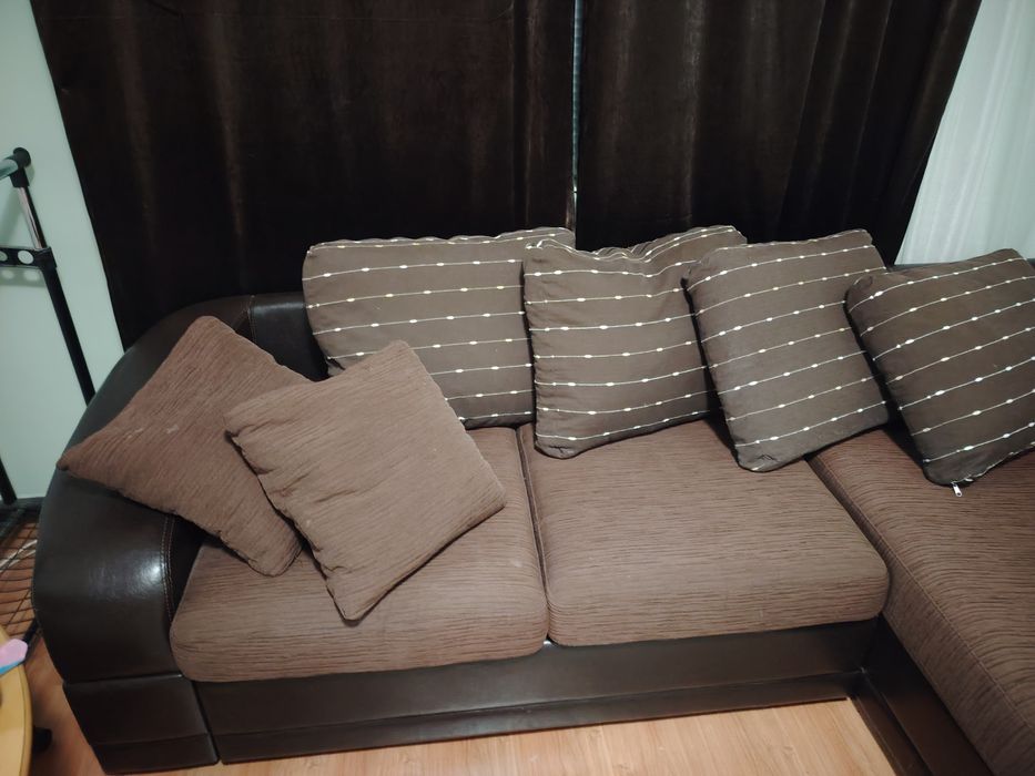 Холов ъглов диван