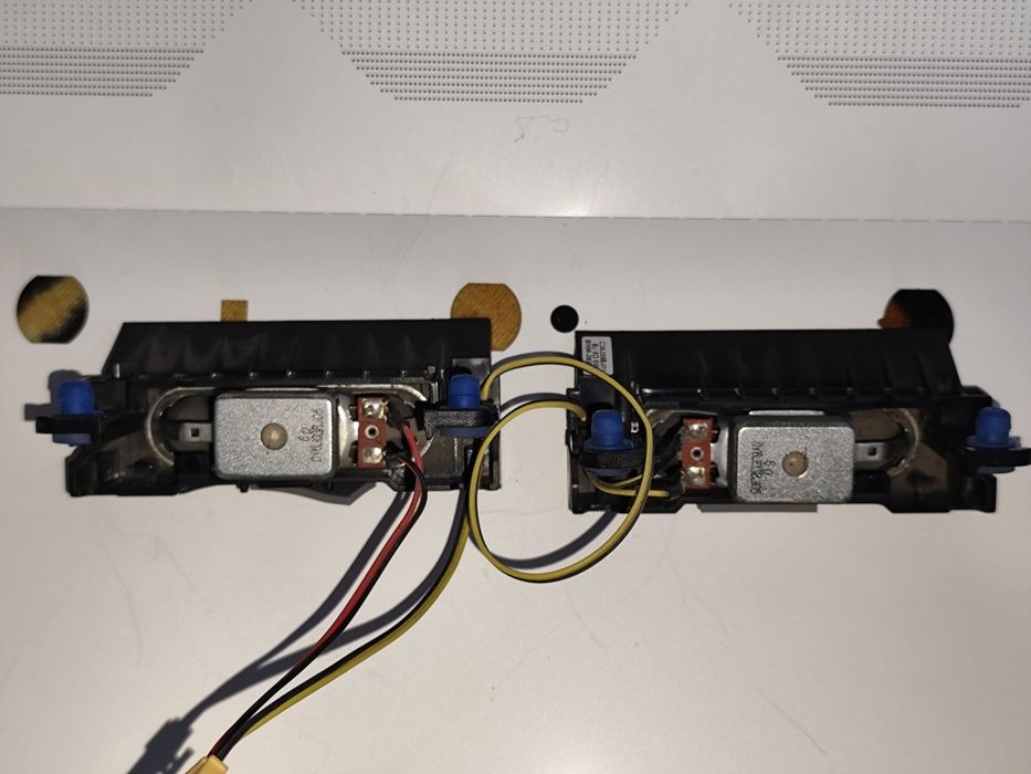 Set complet difuzoare BN96-36052A Pentru tv Samsung UE32J4000AW