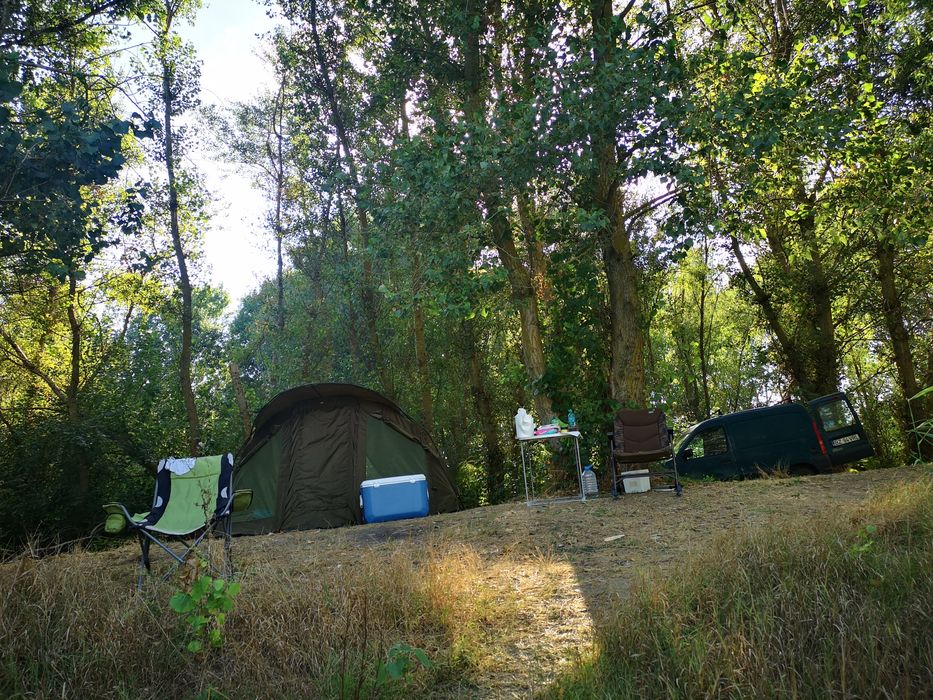 JRC Peak Defender 2 man bivvy + winterskin