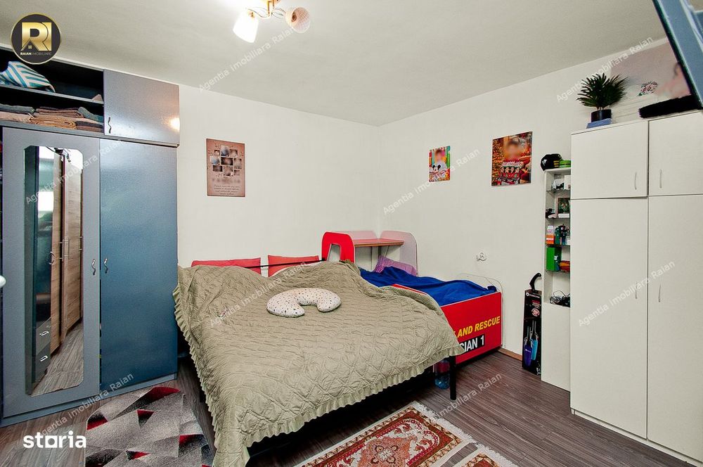Vanzare casa, Galati, str.Traian,aproape de Shopping City,teren 370 mp