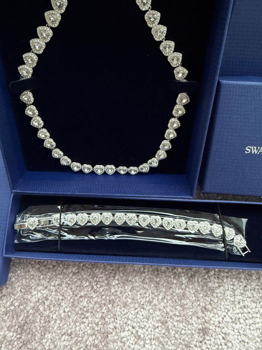 SET Swarovski Angelic inimi colier, bratara, cercei argintiu colaborare Ariana Grande