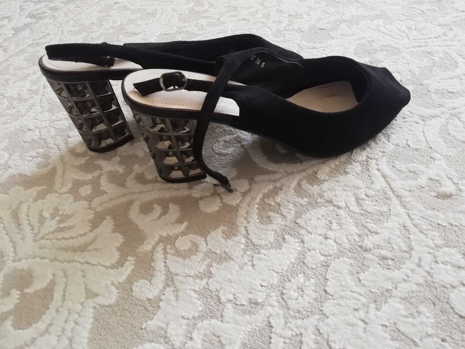 Босоножки 38-39 женские