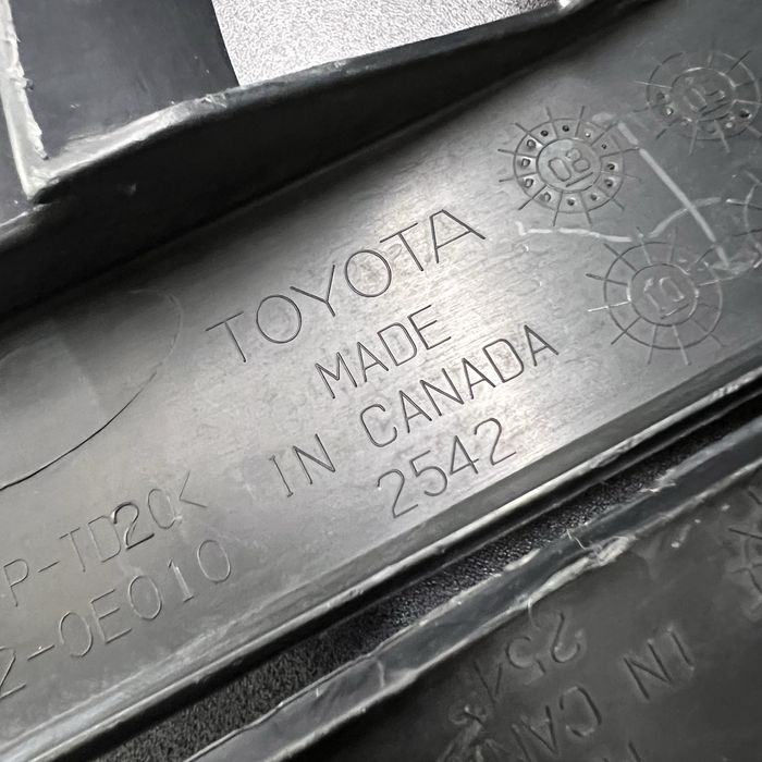Заглушки бампера lexus rx