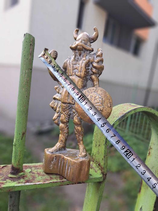 Винтидж месингова фигура