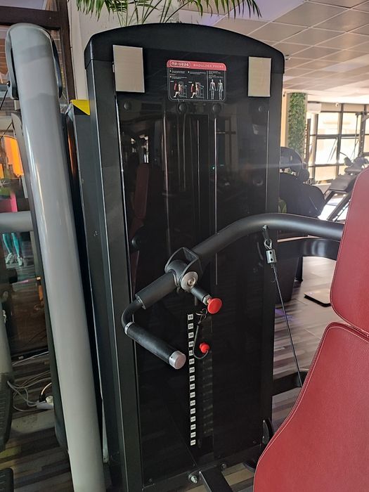 Aparat profesional Shoulder Press / aparat umeri