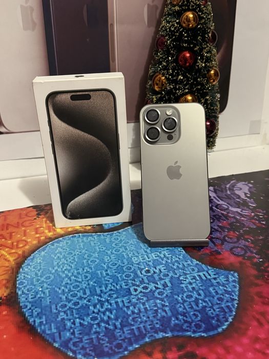 Vand iphone 15 pro impecabil