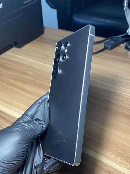 Samsung Galaxy s25 ultra • 512 GB • Black
