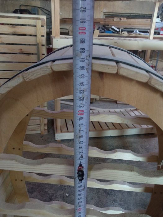 Наличен Стелаж за вино за 18 бутилки тип "буре"