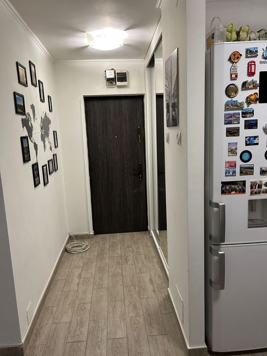 Inchiriez apartament 3 camere