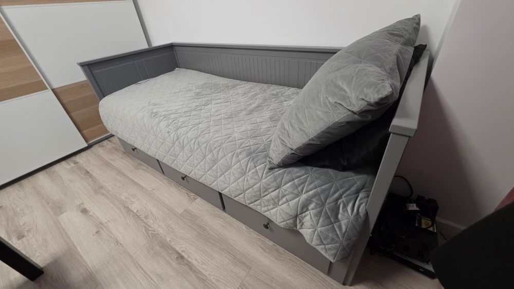 Hemnes divan gri Ikea
