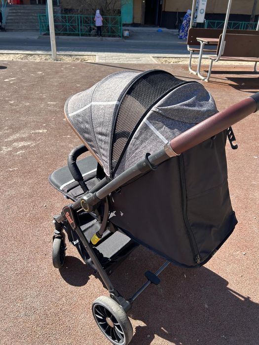 Продам детскую каляску.