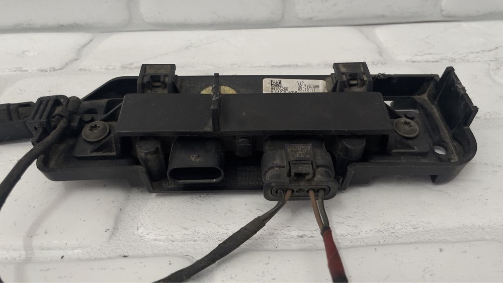 Сензор за багажник AUDI 3AA962243