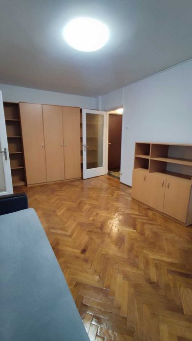 Stefan Cel Mare, Aleea Circului, 5 minute de metrou