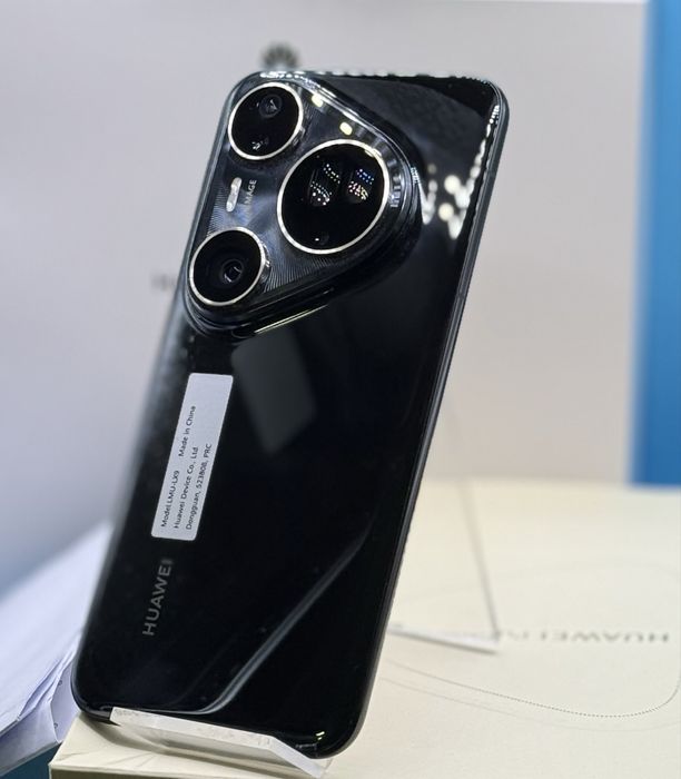 ГАРАНЦИОНЕН!!! Huawei Pura 80 Ultra, 512GB, 16GB RAM, Golden Black